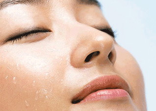 自体耳软骨隆鼻有什么特色（耳软骨隆鼻和假体隆鼻区别）