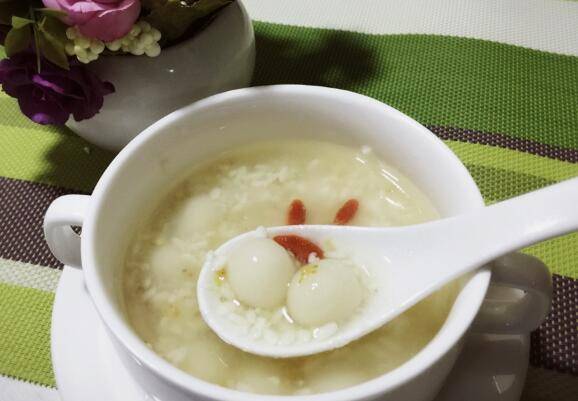 醪糟汤圆怎么煮（醪糟汤圆怎么煮出粘稠状）