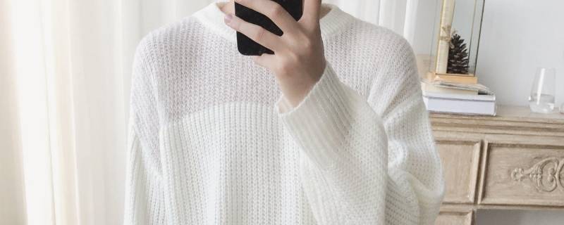 白色羊毛衫染色了怎么洗才能变白（白色羊毛衫染色了怎么洗才能变白呢）