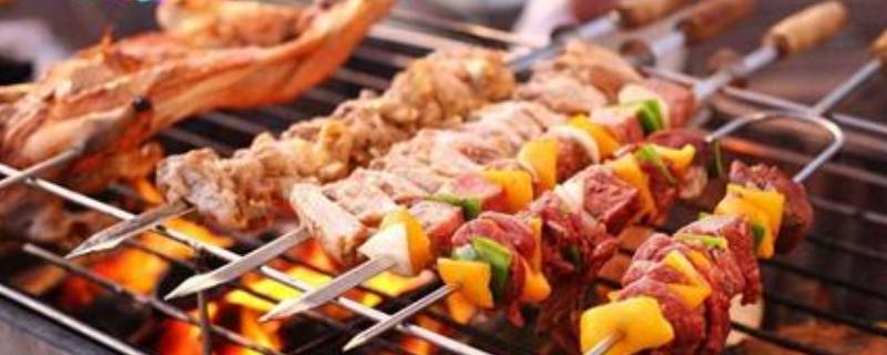 烧烤店名字吸引人的名字（烧烤店名字吸引人的名字两个字）