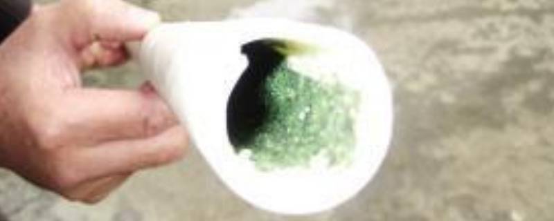 水管里面有绿苔怎么冲洗干净（水管里面有绿苔怎么冲洗干净啊）