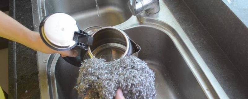 水瓶胆里面的水垢怎么去除（水瓶胆里的水垢怎样去除）