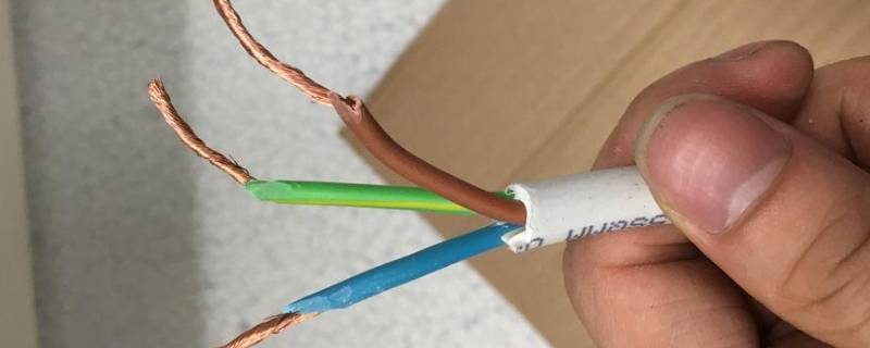 蓝线和棕线哪个是火线零线(空调蓝线和棕线哪个是火线零线)