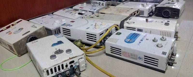 直排热水器和强排有什么不同 直排式热水器和强排式热水器外观区别