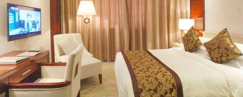 酒店里床尾那个布是什么啊(酒店床尾有块布是什么意思)