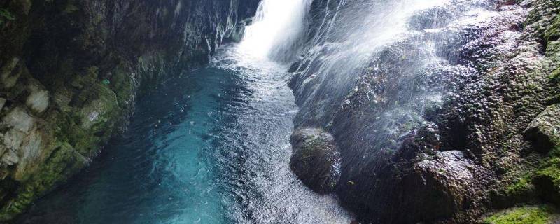 九十九里温泉瀑布在哪里 螺髻山九十九里温泉门票价格