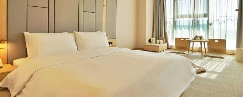 酒店一般几点入住 酒店一般几点入住可以住到第二天