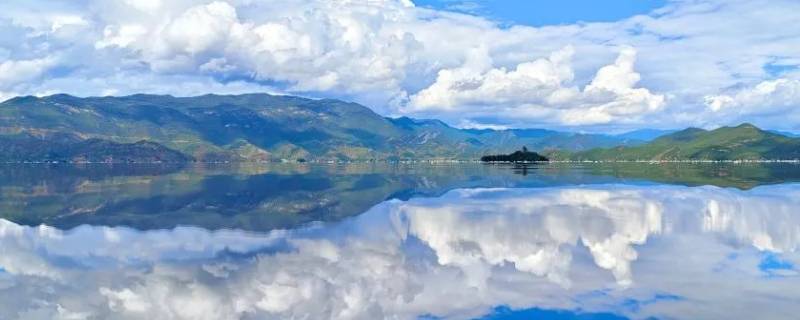 泸沽湖海拔 泸沽湖海拔高度