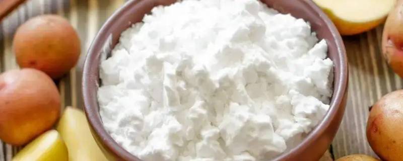 低筋面粉是淀粉吗（低筋面粉跟淀粉有什么区别）