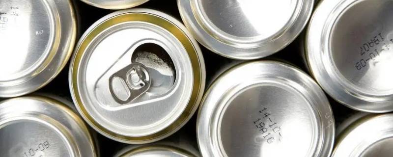 易拉罐能用热水烫吗（易拉罐可以烫吗）
