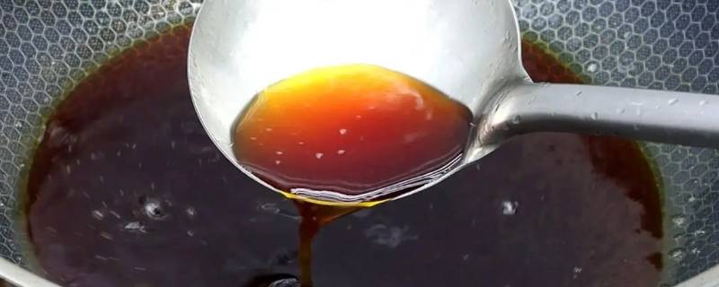 炒糖色加热水还是冷水（炒糖色加冷水还是加热水）