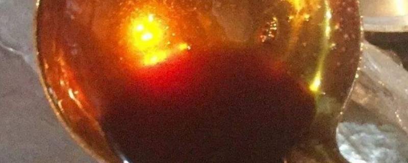 炒糖色用油还是水（新手炒糖色用油还是水）