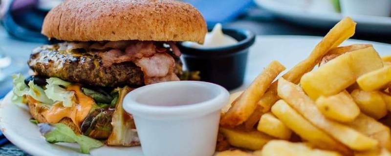 美国人主食吃什么（美国人主食吃什么 知乎）