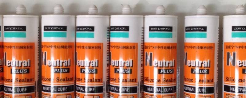 怎么除玻璃胶留下的胶印（怎么除掉玻璃胶,胶印）