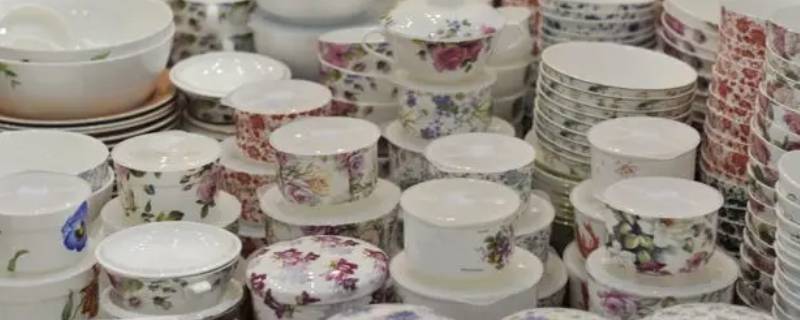 瓷碗上的标签胶怎么去除 陶瓷碗标签胶如何去除