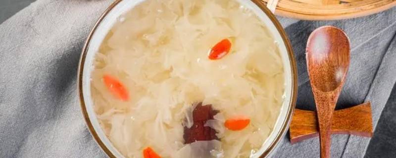 金燕耳和银耳有什么区别（燕耳和银耳的区别）