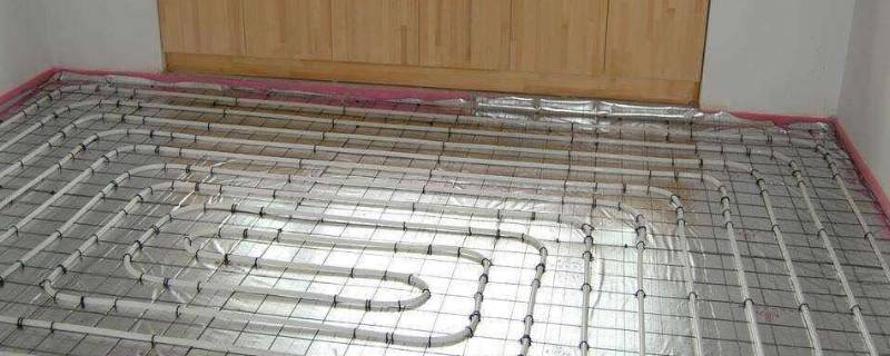 地暖不热怎么放水才能热（地暖不热怎么放水才能热回水阀一个压力表）