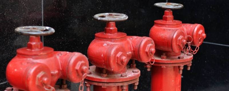 消防栓往哪边是开（消火栓往哪边是开）