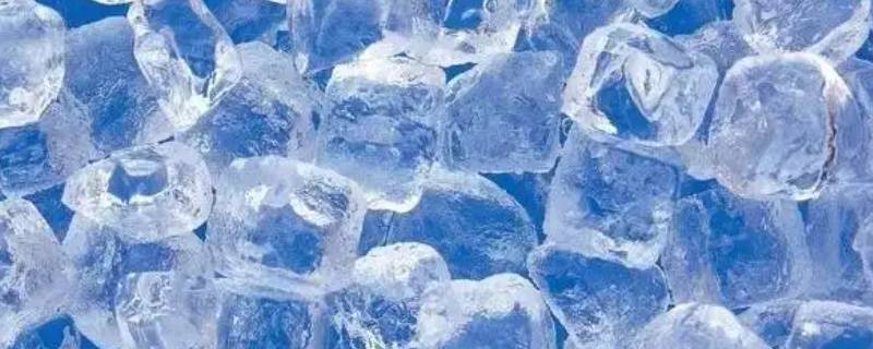 为什么冰块放了盐就可以粘住（为什么盐能让冰块粘起来）