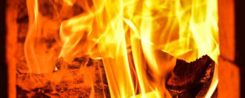 四点底为什么跟火有关（四点底跟火有没有关系）
