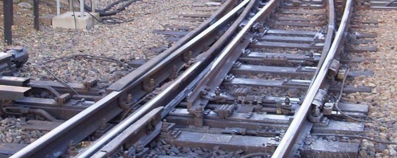 什么是道岔（什么是道岔失表）