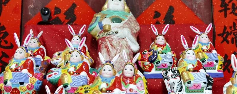 新年四件套是什么（新的四件套）