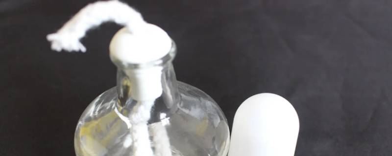 酒精灯是玻璃仪器吗 酒精灯是实验仪器吗