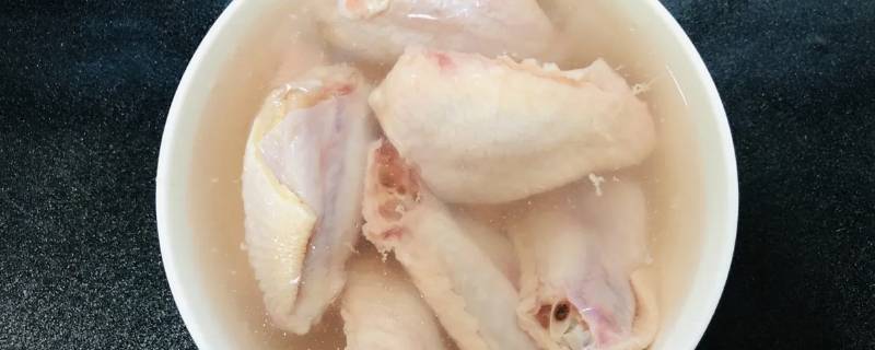 鸡翅放水里解冻大概要多久 冻鸡翅放水里多久解冻