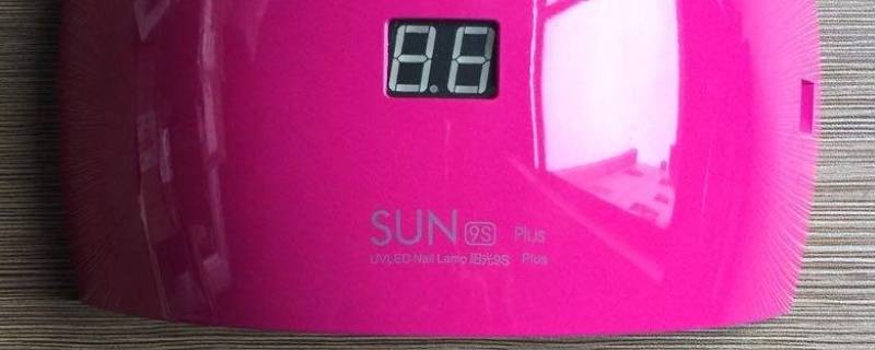 吹风机可以代替美甲烤灯吗（美甲不用烤灯可以吗）