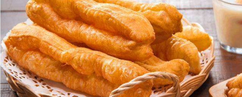 油条比油饼更蓬松的原因是什么（油条比油饼更蓬松的原因是什么呢）