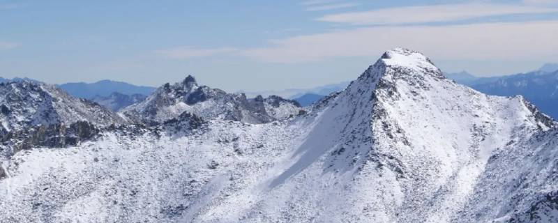 四川下雪的地方有哪些（四川这个地方下雪）