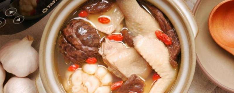 煲汤是先放盐还是后放盐（煲汤是先放盐还是后放盐你没告诉我）