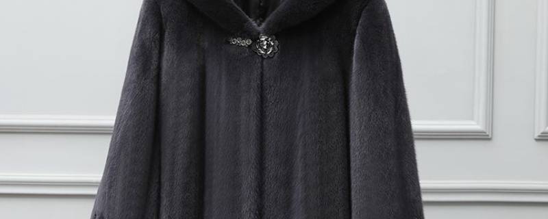 貂皮大衣自己在家怎么清洗（貂皮大衣在家如何清洗）