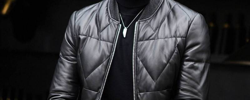 皮衣上的墨水印怎么去除（皮衣服怎么去墨水）