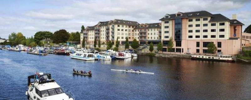 爱尔兰说什么语言为主（爱尔兰人说哪种语言）