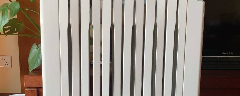 油汀可以覆盖衣物吗（油汀上可以覆盖衣物吗）