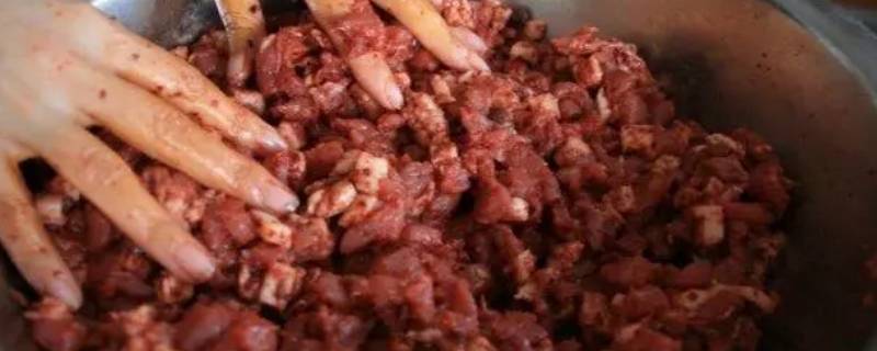 自制灌肠的肉切多大 大肉灌肠怎么做
