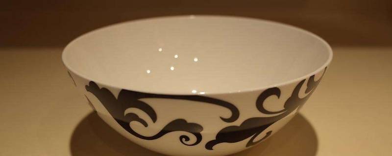 碗上标签撕后还有胶怎么办（怎么把碗上的标签的胶撕干净）