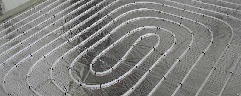 地暖里的水能用吗（地暖里面的水可以用吗）