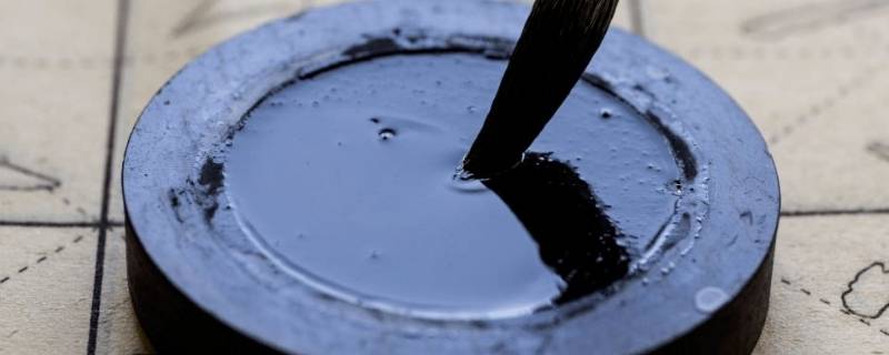 如何去除衣服上的墨水污渍(怎么祛除衣服上的墨水渍)