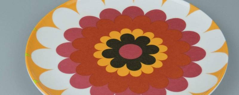 盘子边破了一点还能用吗（盘子碰掉一点可以用吗）