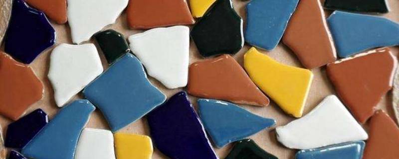 502能粘瓷砖碎片吗 陶瓷碎了用502可以粘什么