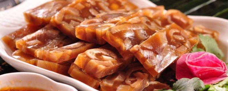 熬制猪皮冻要不要放盐（熬猪皮冻放盐吗）