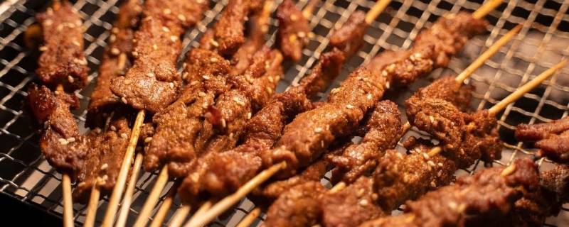 烧烤用什么油（烧烤用什么油不起火）
