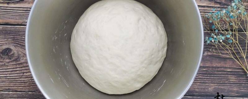 半烫面和全烫面的区别（半烫面和温水和面有什么区别）