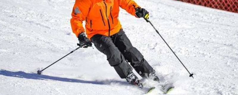 滑雪能戴框架眼镜吗（滑雪可以戴框架眼镜吗）