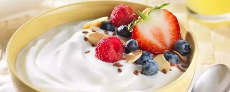 优酪乳和酸奶的区别 优酪乳和牛奶的区别