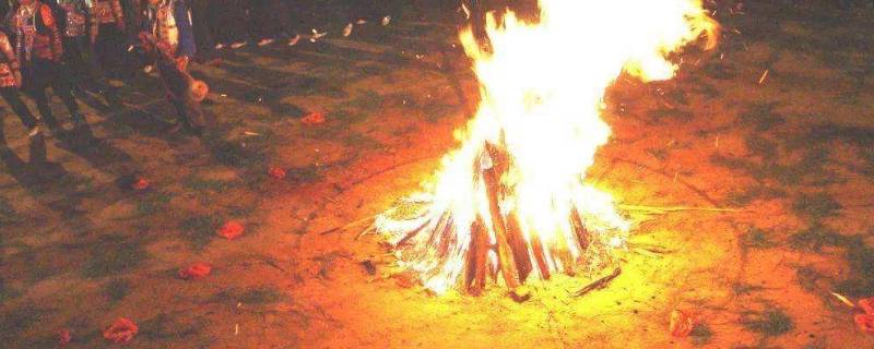 少数民族的风俗和节日有哪些（少数民族有什么传统节日风俗）