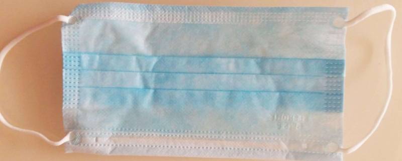 用口罩做书包吊坠怎么做（如何用口罩做书包挂饰）