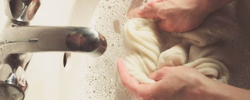 柴油怎么清洗掉 车上的柴油怎么清洗掉